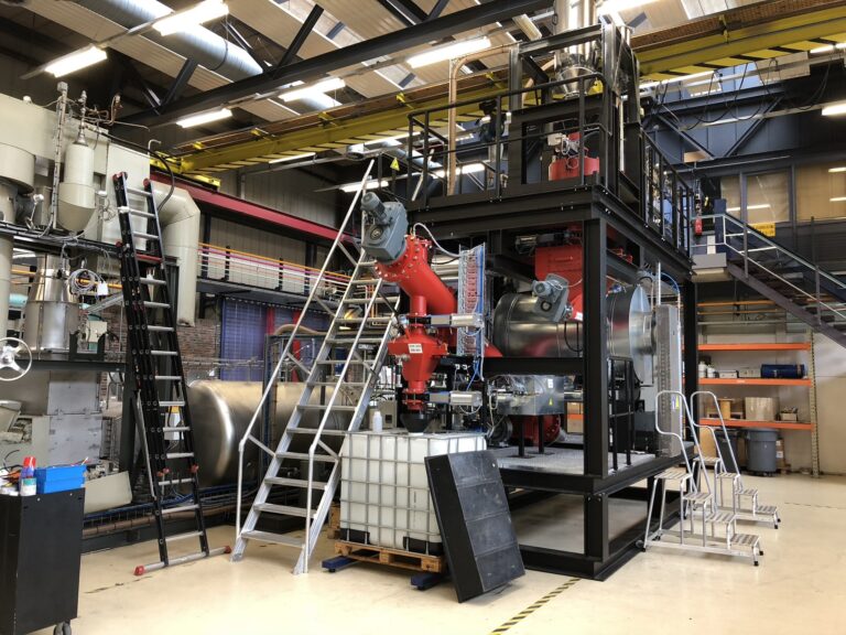 Turning low grade biomass into syngas